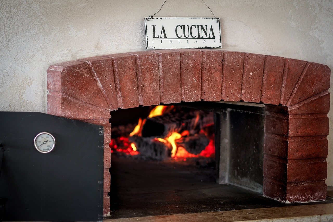 High-Quality Pizza Ovens and Grills Available in Grapevine, TX Premium Pizza Ovens and Grills in Grapevine, Texas